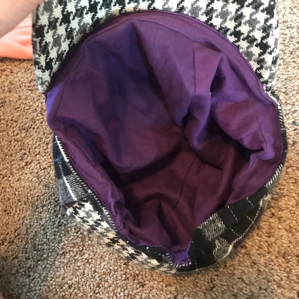 Hat - Picture 2 of 2